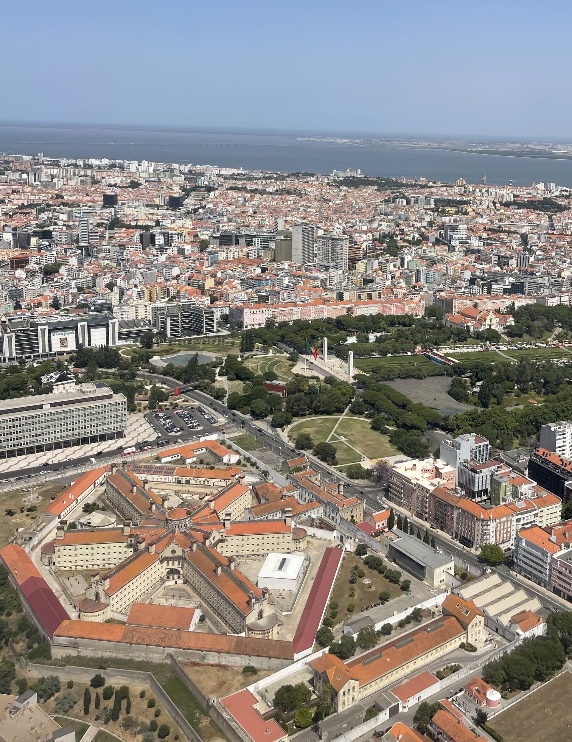 Lisboa e o Tejo vistos do ar, Portugal